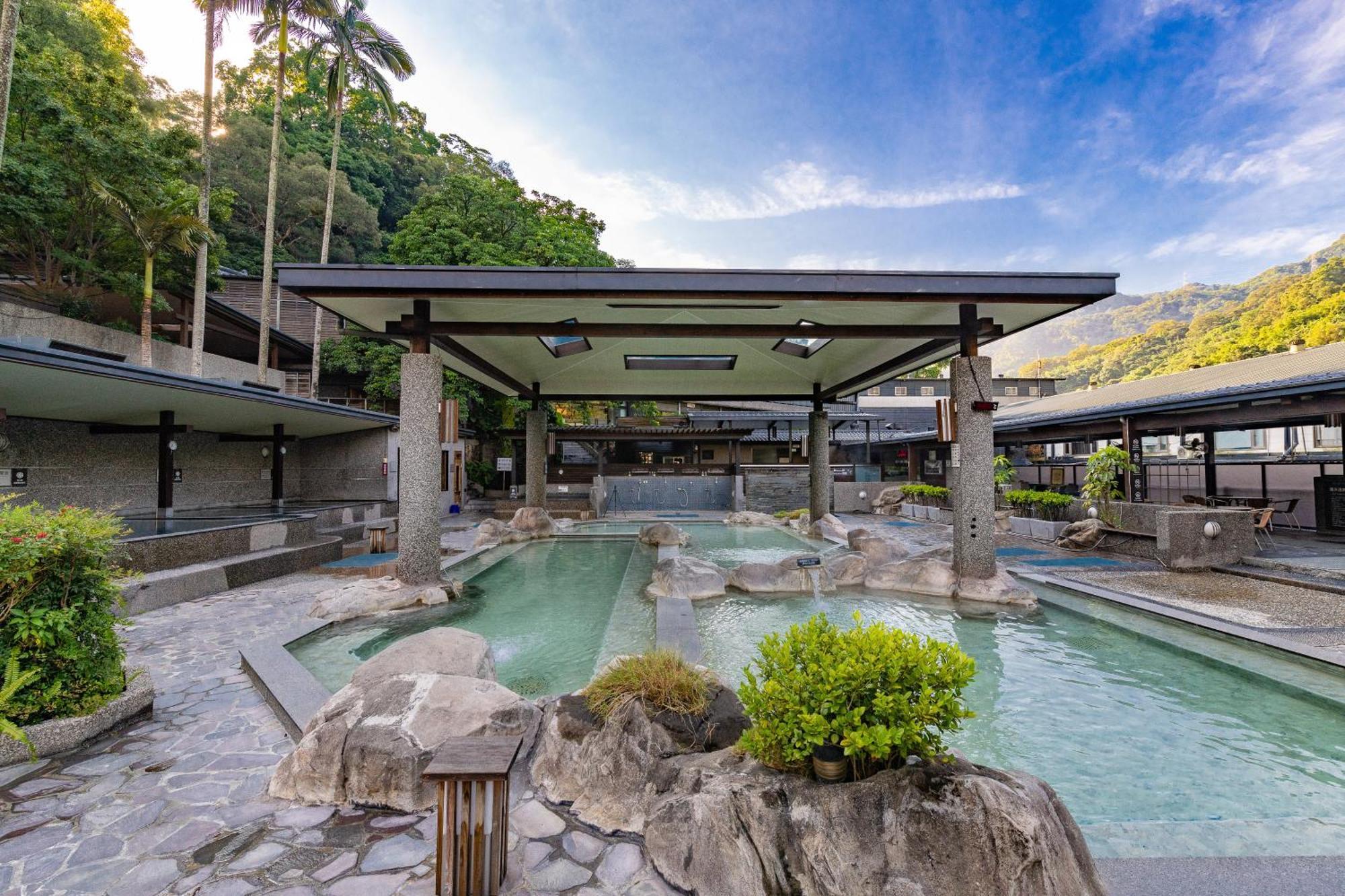 Great Roots Forestry Spa Resort Quận Tam Hạp Ngoại thất bức ảnh