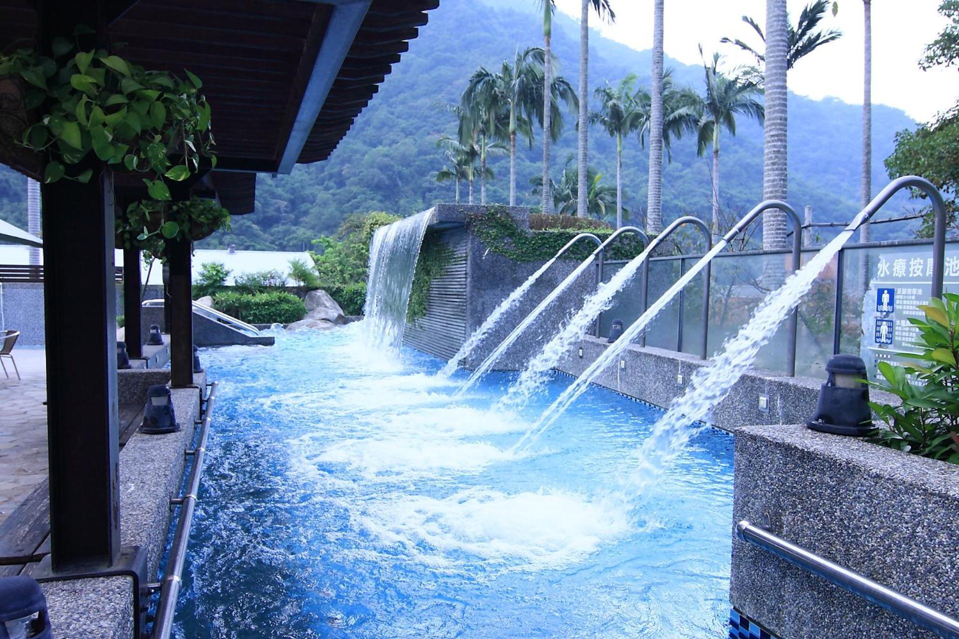 Great Roots Forestry Spa Resort Quận Tam Hạp Ngoại thất bức ảnh