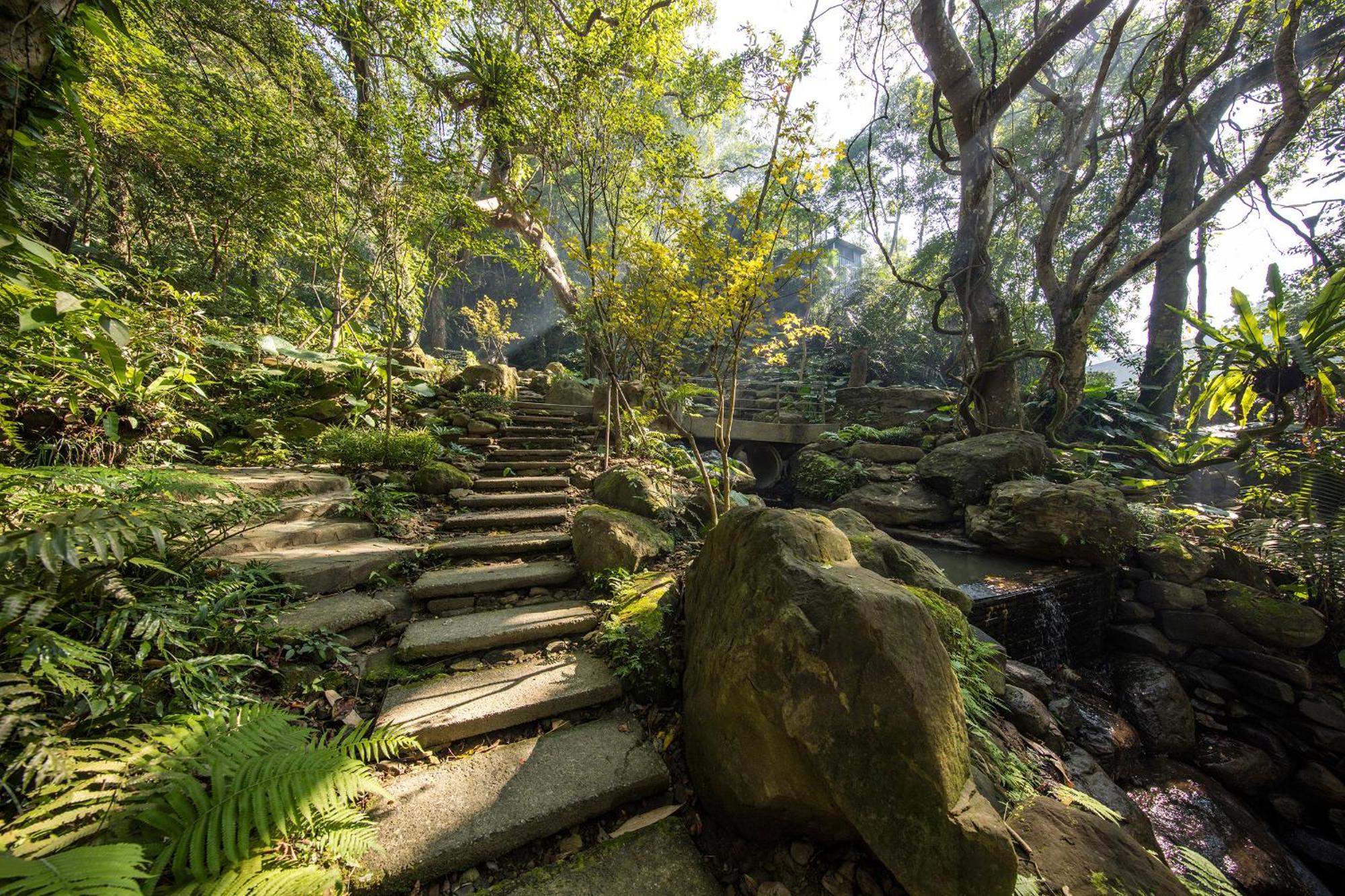 Great Roots Forestry Spa Resort Quận Tam Hạp Ngoại thất bức ảnh
